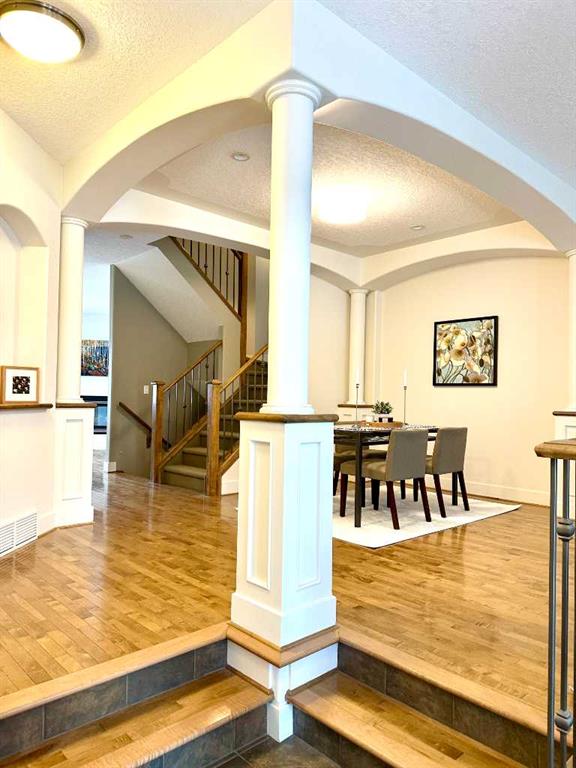 Picture for 624 27 Avenue NW