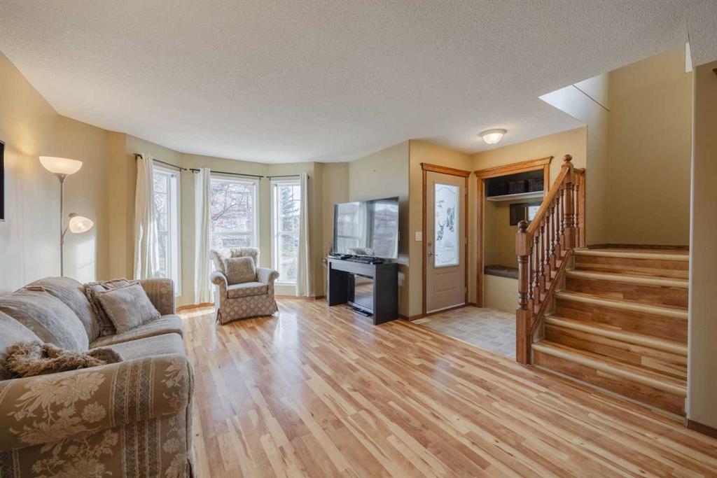 Picture for 276 Cramond Close SE