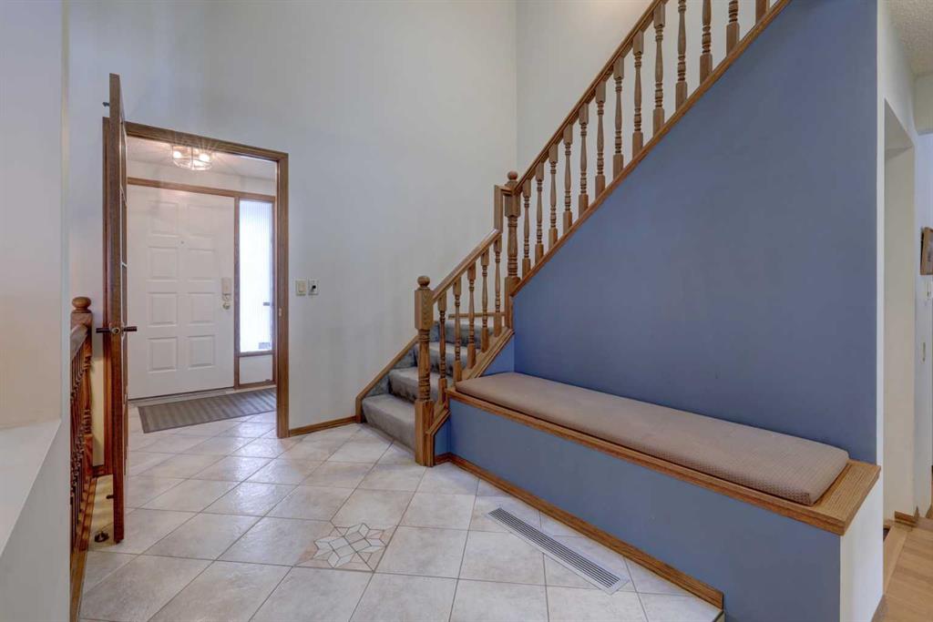 Picture for 755 Strathcona Drive SW