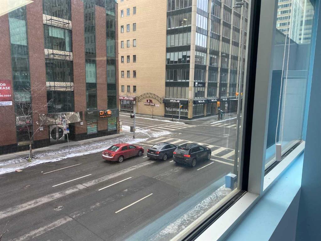 Picture for 220, 634 6 Avenue SW