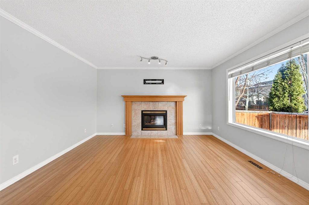 Picture for 169 Harvest Grove Close NE