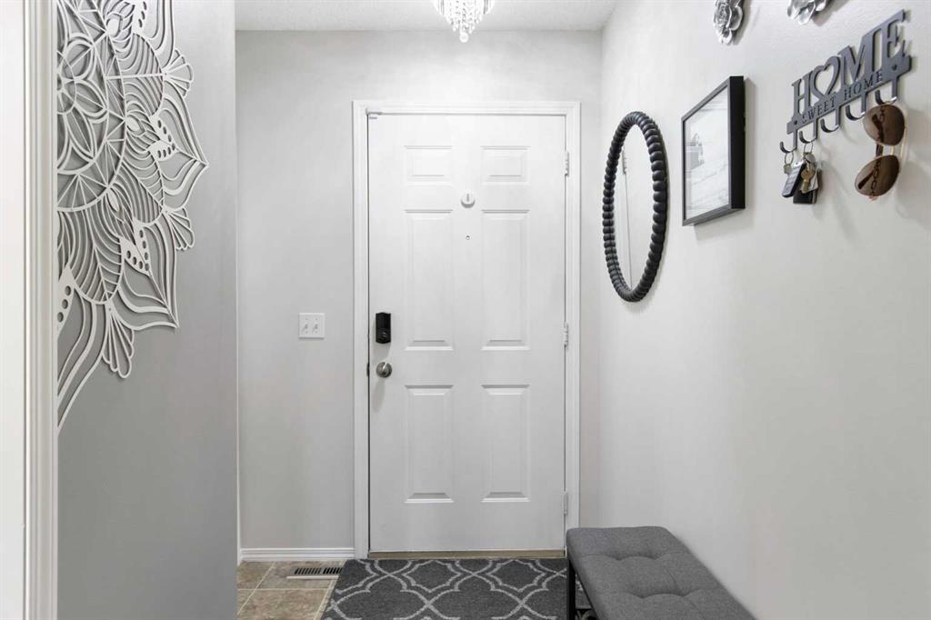 Picture for 206 Mt Aberdeen Manor SE