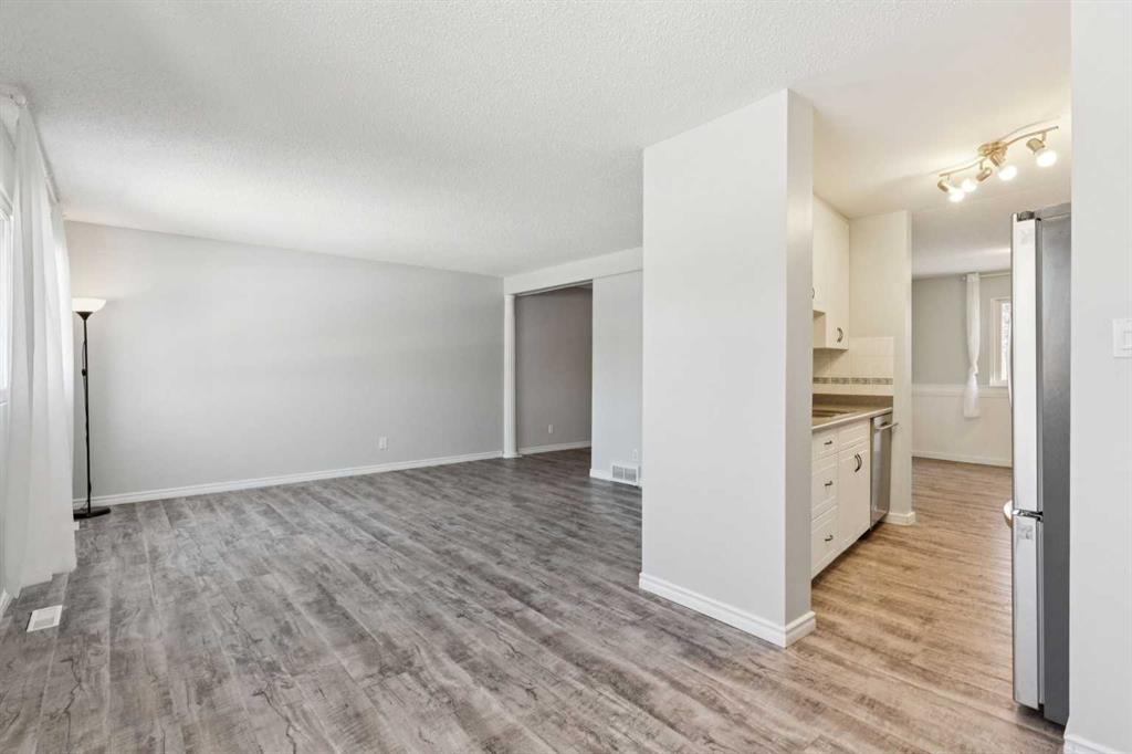 Picture for 10618 Braeside Drive SW