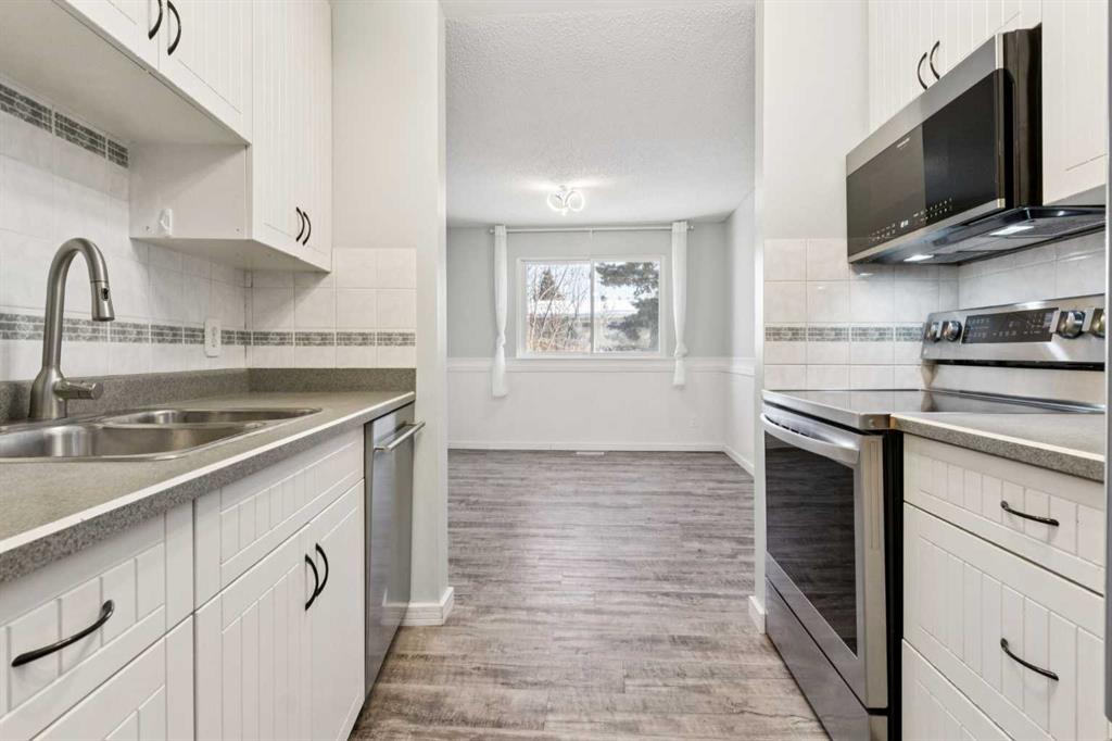 Picture for 10618 Braeside Drive SW