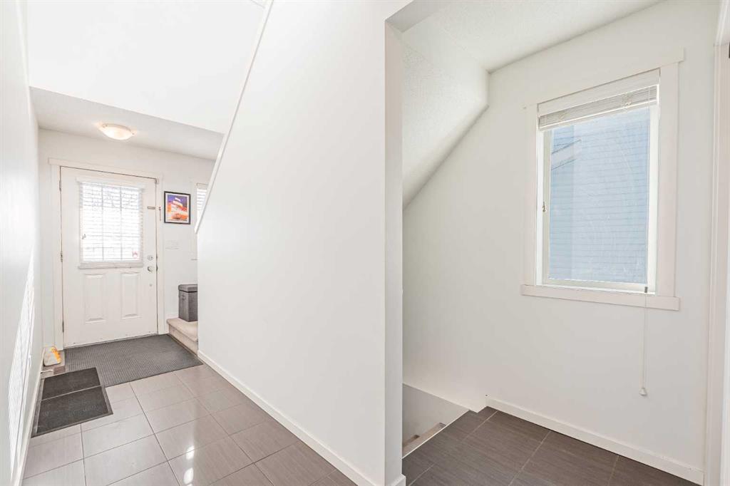 Picture for 180 Panatella Way NW