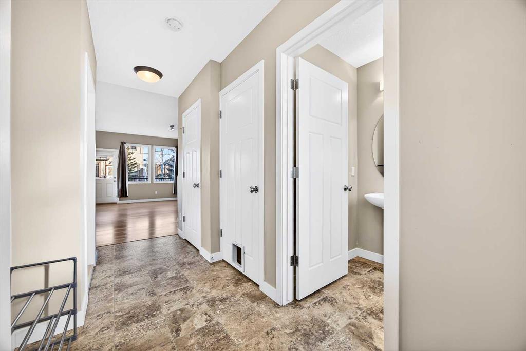 Picture for 214, 413 River Avenue 