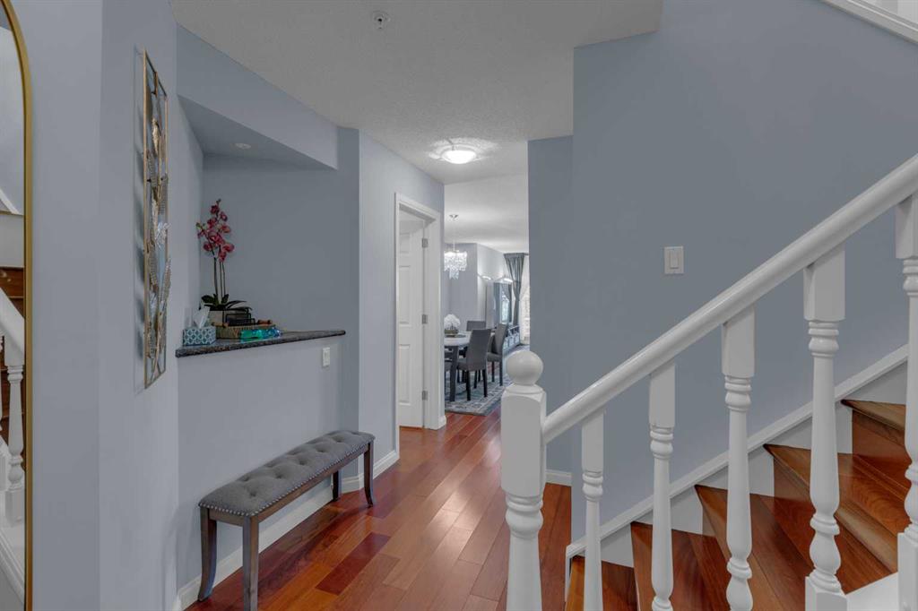 Picture for 103, 923 15 Avenue SW