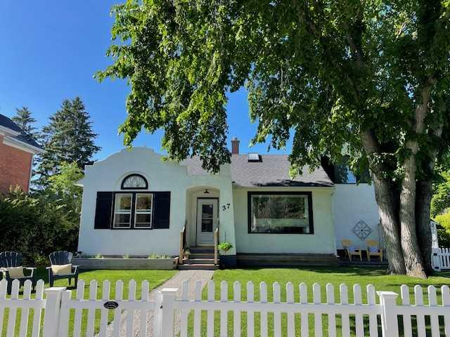 Picture for 37 Elma Street W