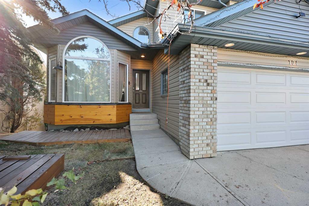 Picture for 104 Meadowbrook Bay SE