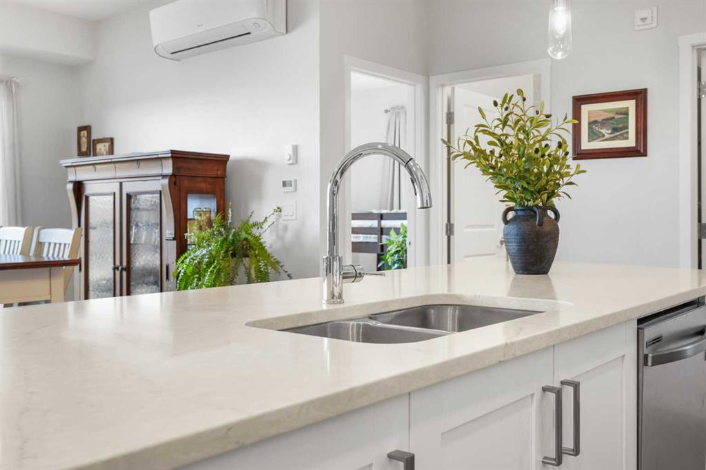 Picture for 1203, 42 Cranbrook Gardens SE