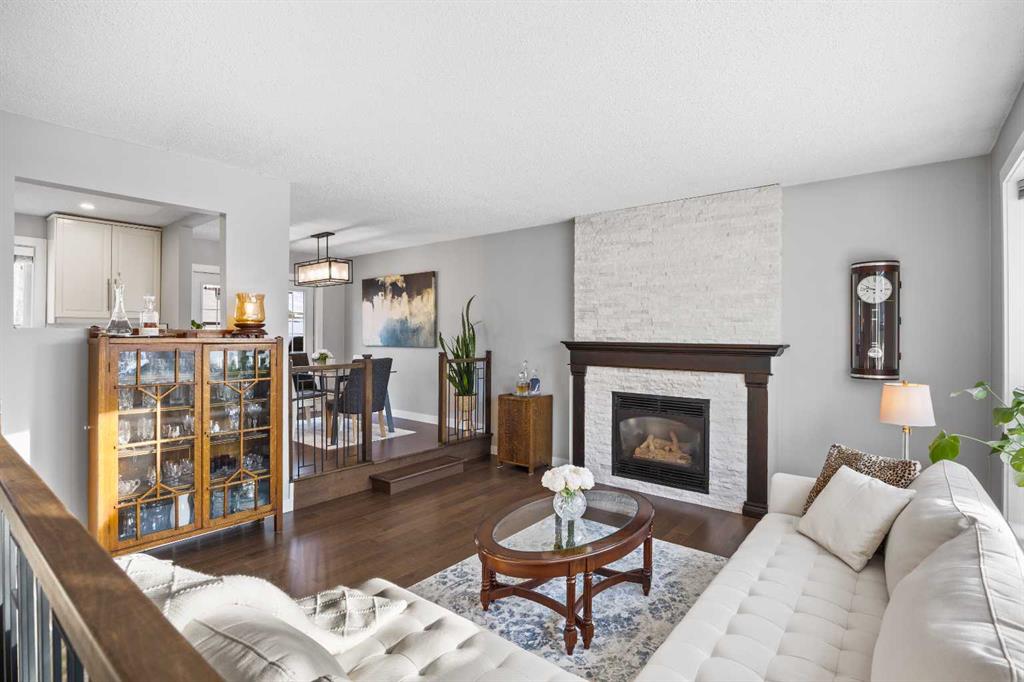 Picture for 105 Woodbend Way 