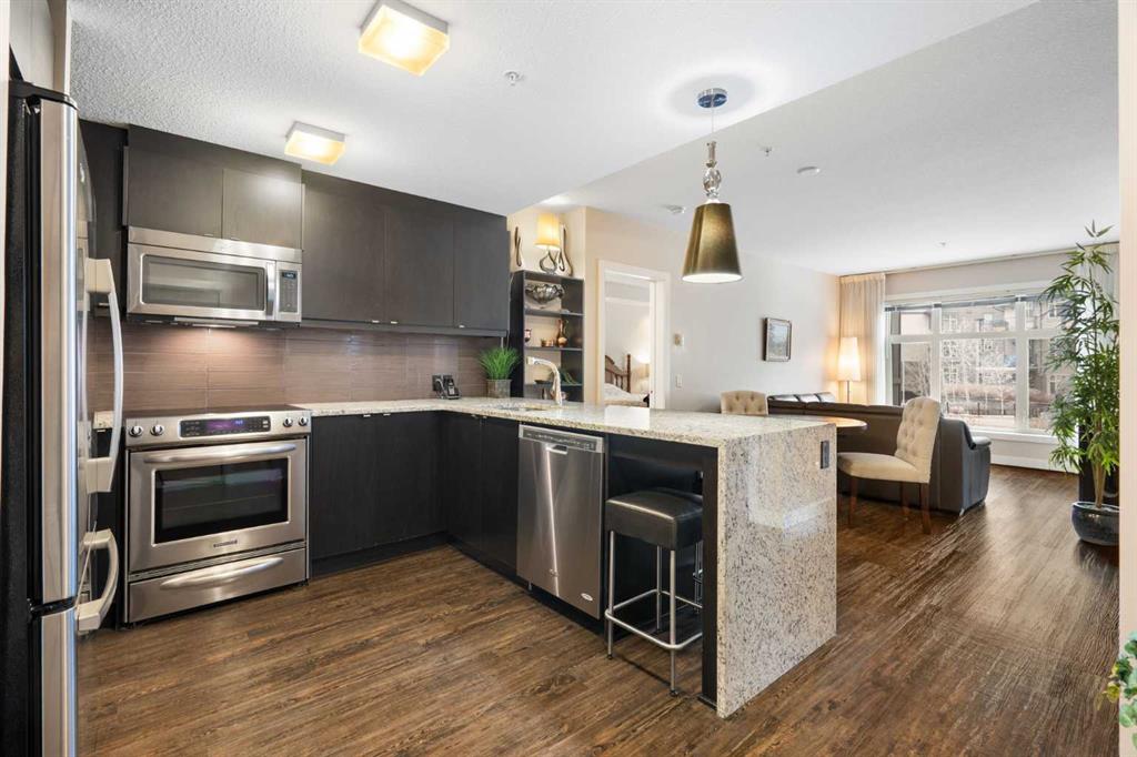 Picture for 101, 25 Aspenmont Heights SW