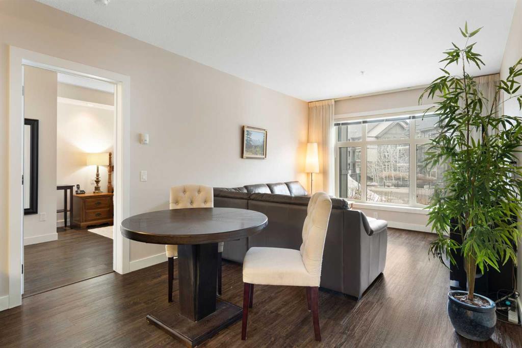 Picture for 101, 25 Aspenmont Heights SW