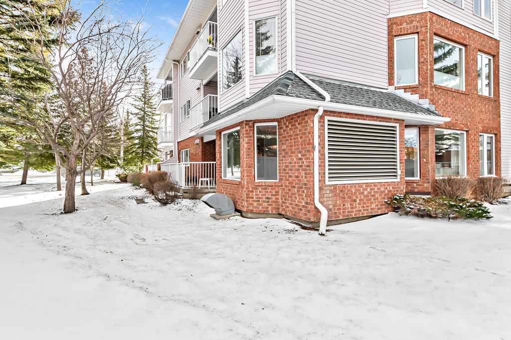 Picture for 1103, 1103 Hawksbrow Point NW