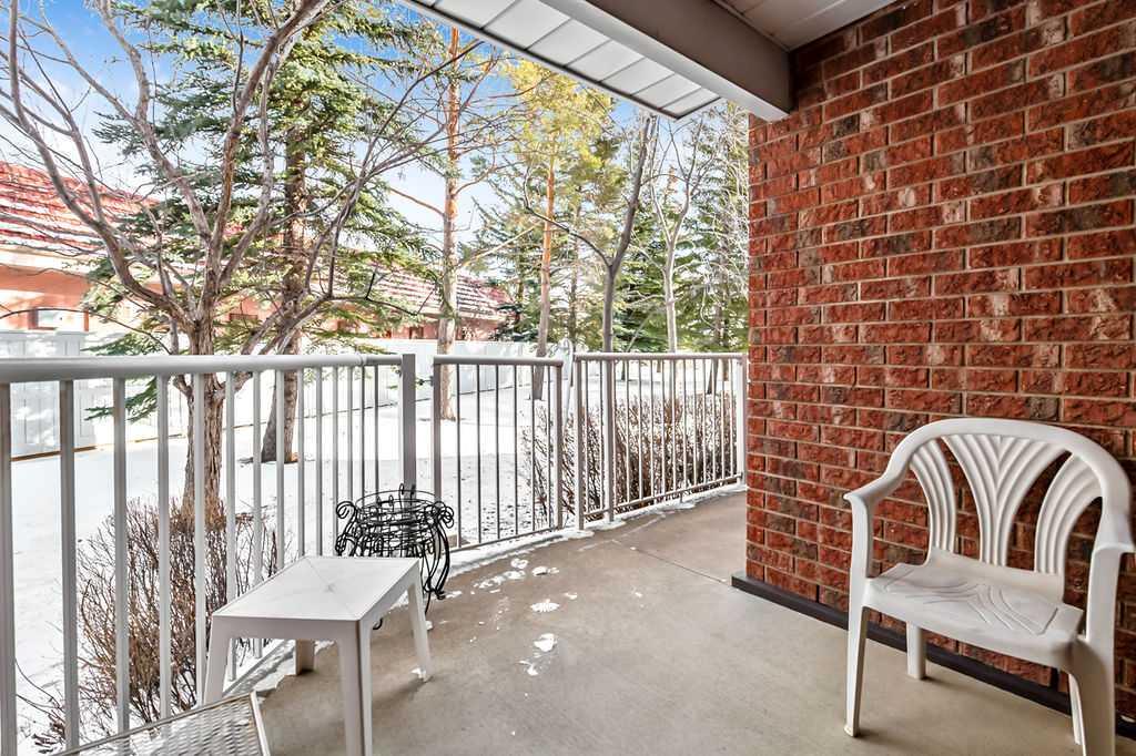 Picture for 1103, 1103 Hawksbrow Point NW