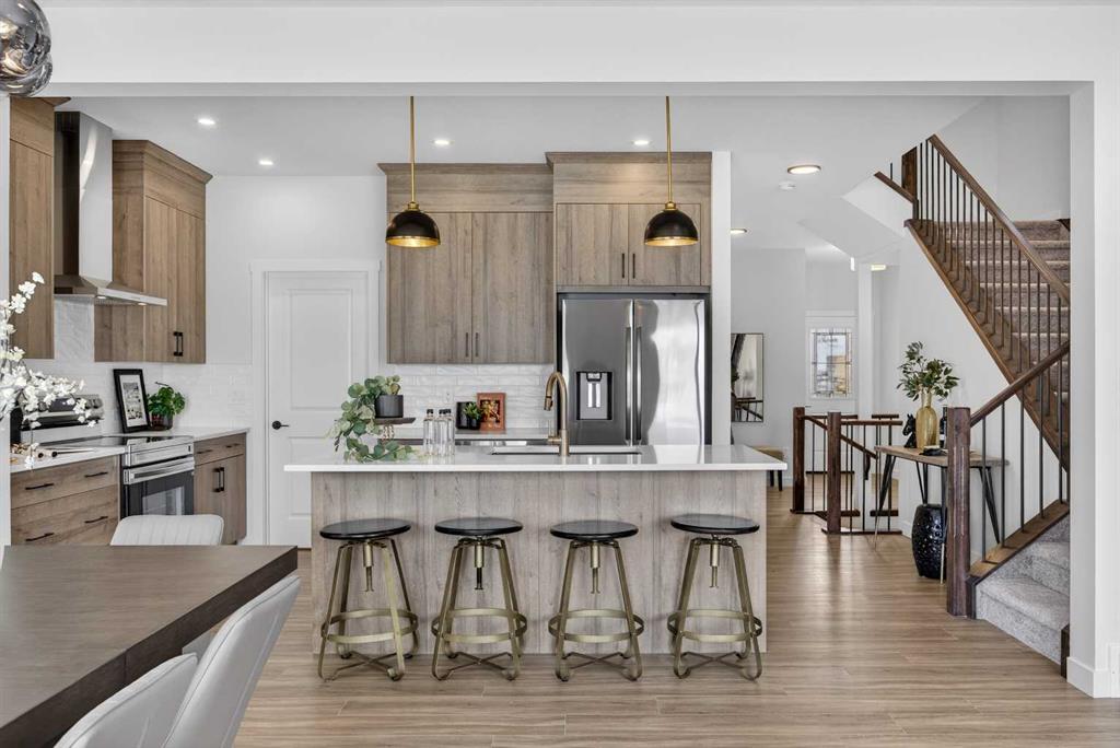 Picture for 1086 Bayview Crescent SW