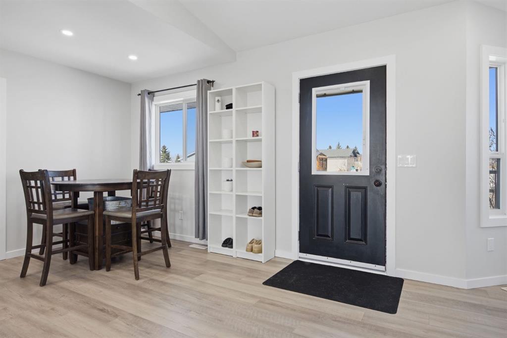 Picture for 531 Pioneer Drive W