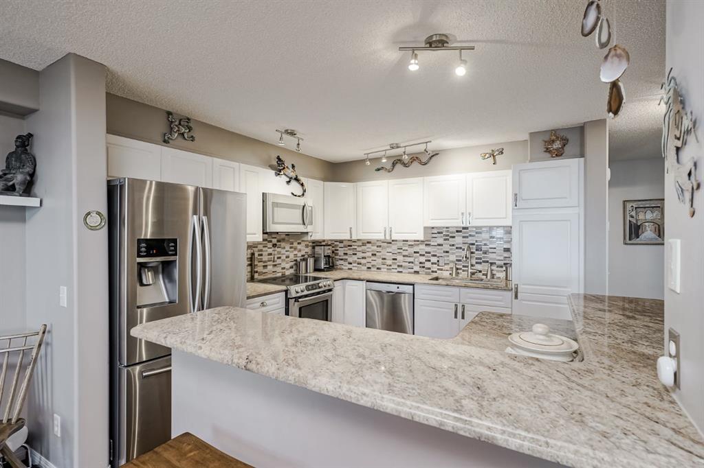 Picture for 25, 200 Sandstone Drive NW