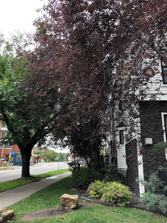 Picture for 1, 601 15 Avenue SW