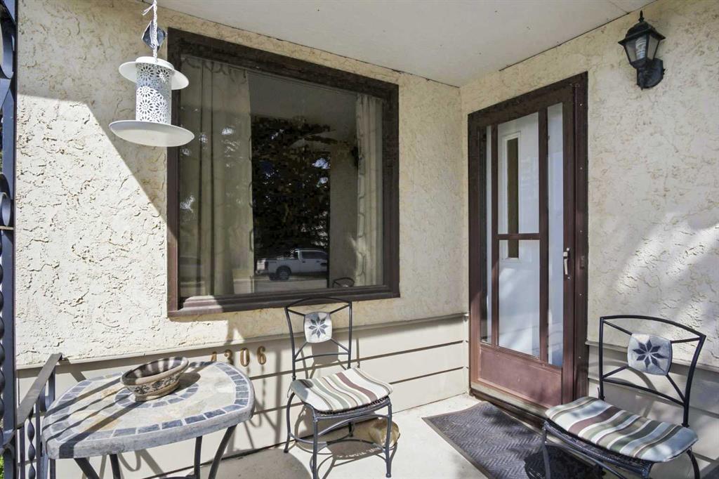 Picture for 4306 55 Avenue 