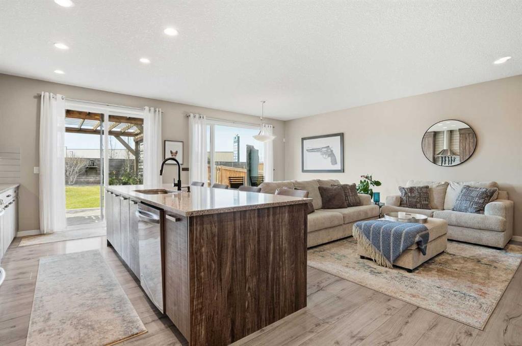 Picture for 296 Walden Parade SE