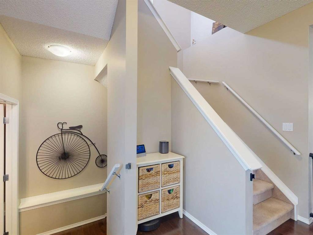 Picture for 113 Evansford Circle NW