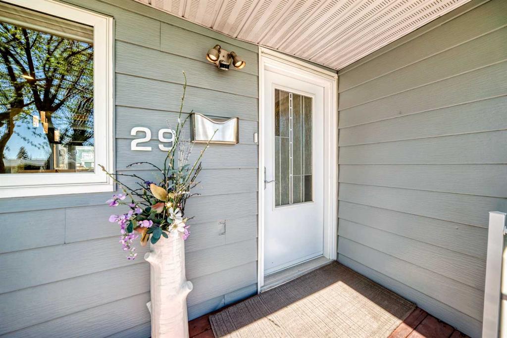 Picture for 29 Chisholm Crescent NW