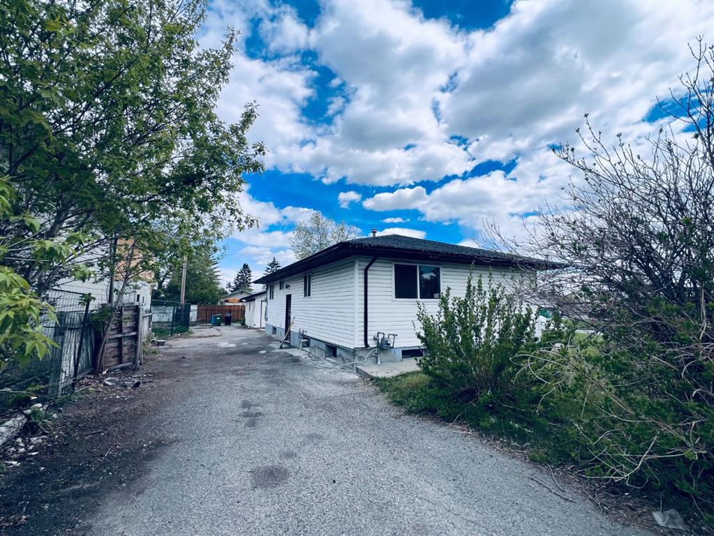 Picture for 2626 44 Street SE
