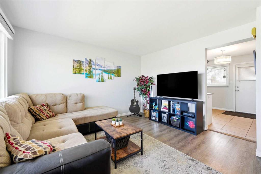 Picture for 583 Killarney Glen Court SW