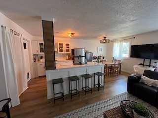 Picture for 61, 5 Acadia Road W