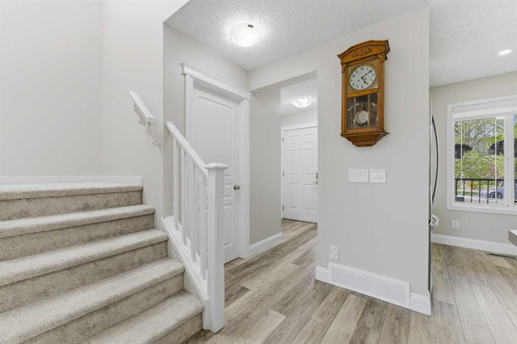 Picture for 394 Copperpond Boulevard SE