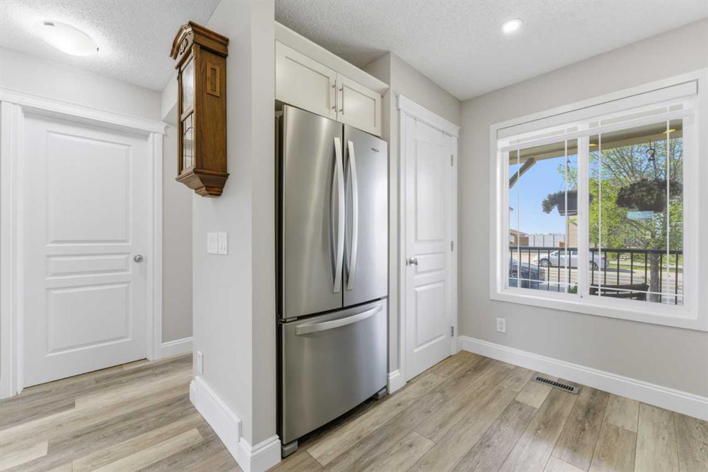 Picture for 394 Copperpond Boulevard SE