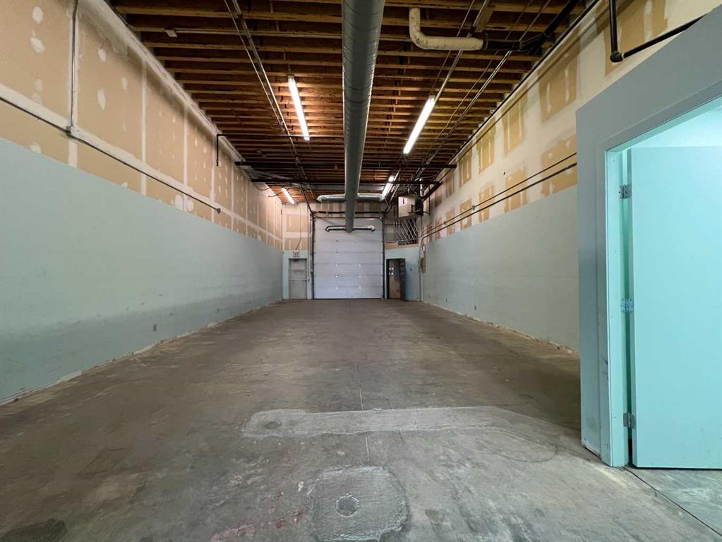 Picture for 14, 2820 Centre Avenue NE