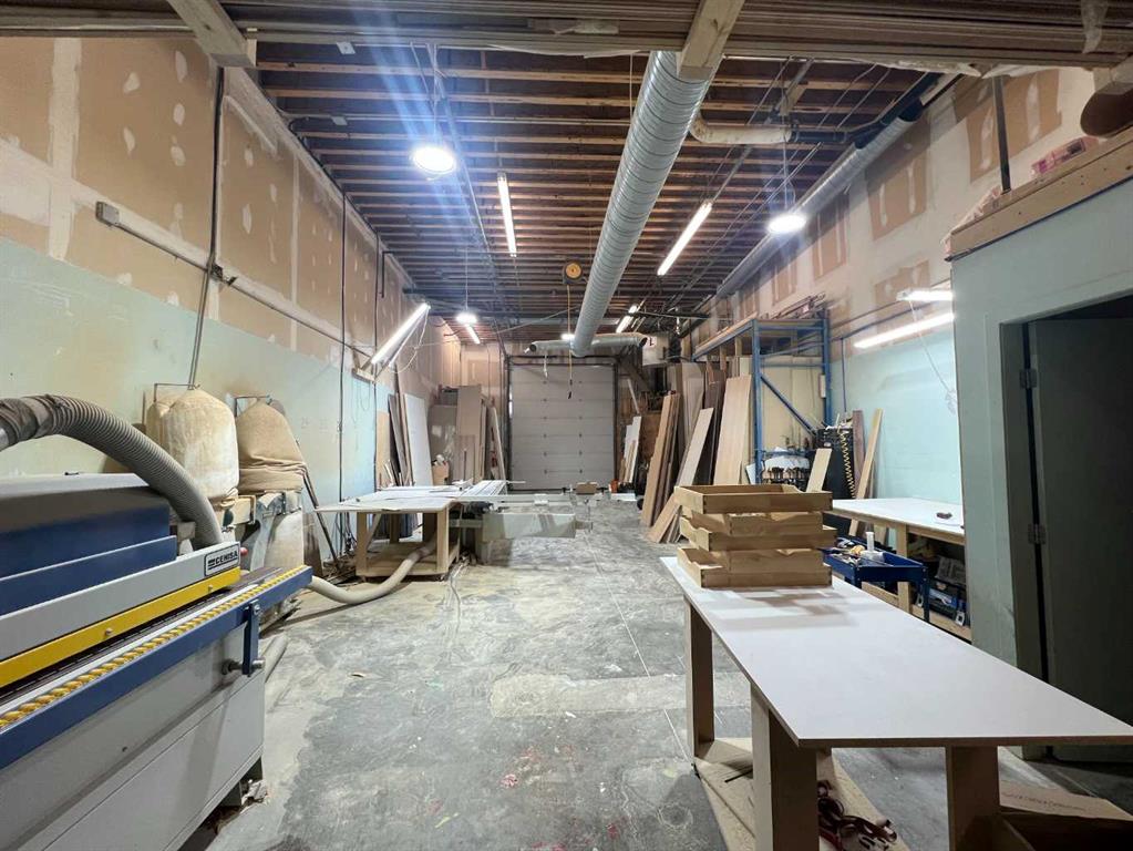 Picture for 14, 2820 Centre Avenue NE