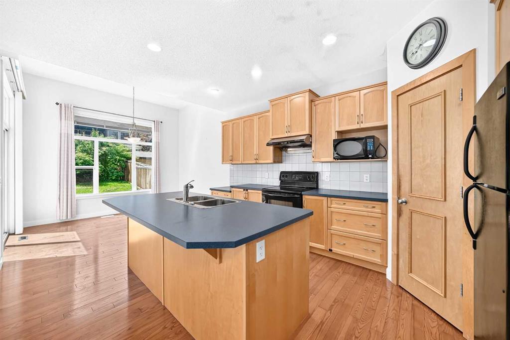 Picture for 80 Cranridge Crescent SE