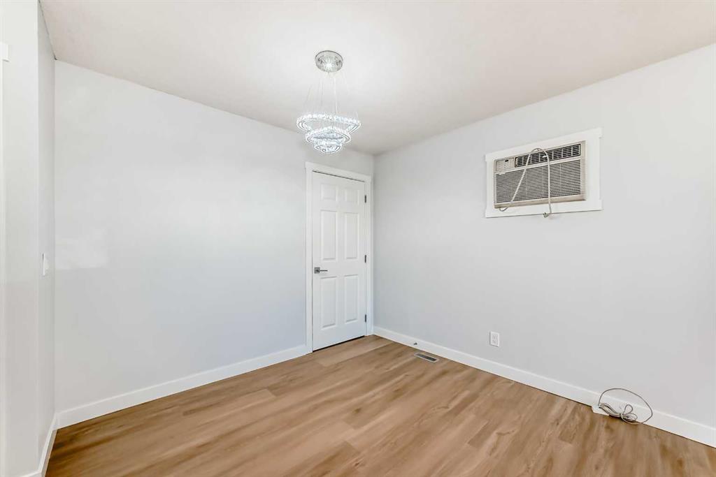 Picture for 207 Pinecliff Way NE https://www.cirrealty.ca/reb/creb/68/A2266568_14.jpg