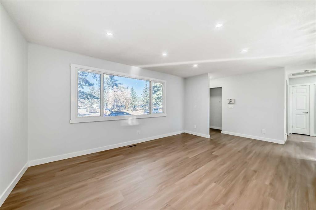 Picture for 207 Pinecliff Way NE https://www.cirrealty.ca/reb/creb/68/A2266568_17.jpg