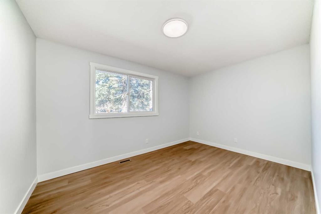 Picture for 207 Pinecliff Way NE https://www.cirrealty.ca/reb/creb/68/A2266568_21.jpg