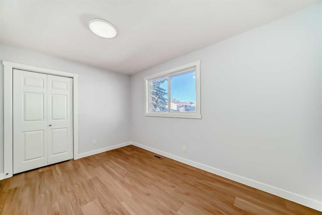 Picture for 207 Pinecliff Way NE https://www.cirrealty.ca/reb/creb/68/A2266568_22.jpg