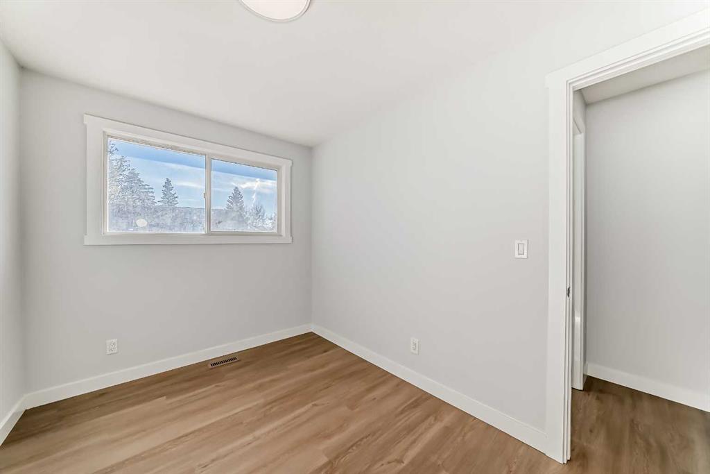 Picture for 207 Pinecliff Way NE https://www.cirrealty.ca/reb/creb/68/A2266568_26.jpg