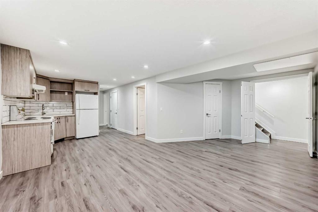 Picture for 207 Pinecliff Way NE https://www.cirrealty.ca/reb/creb/68/A2266568_33.jpg
