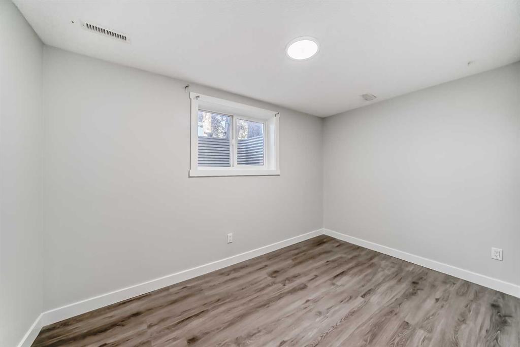 Picture for 207 Pinecliff Way NE https://www.cirrealty.ca/reb/creb/68/A2266568_39.jpg