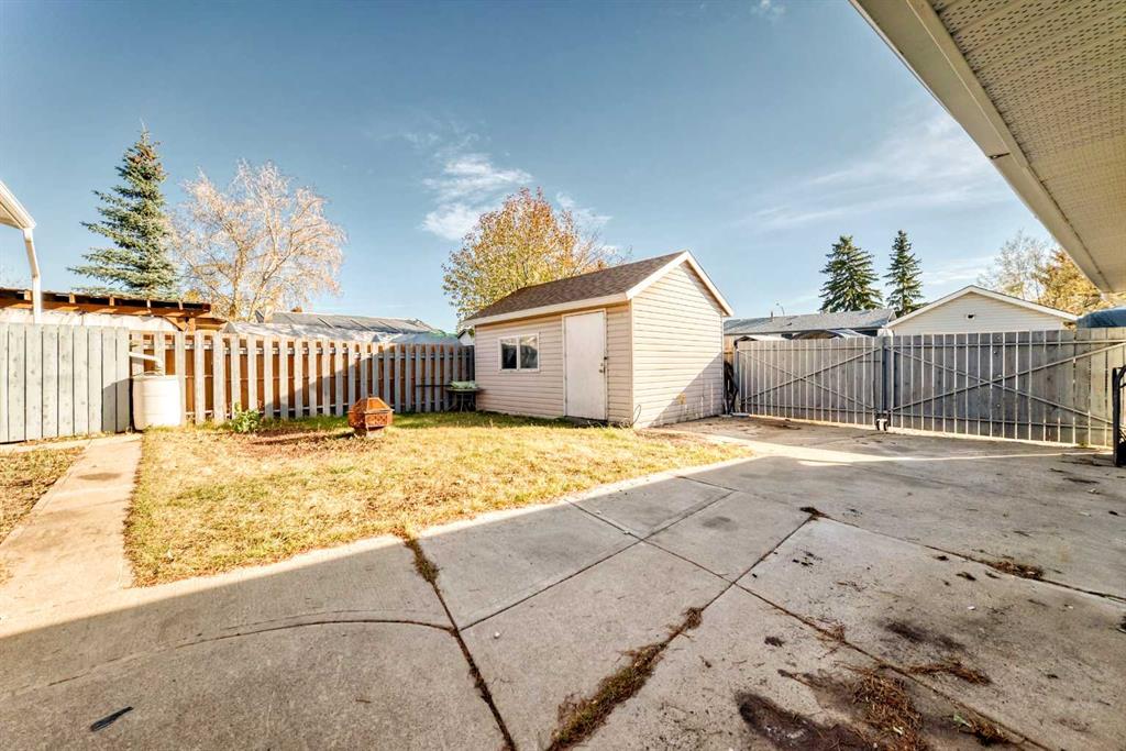 Picture for 207 Pinecliff Way NE https://www.cirrealty.ca/reb/creb/68/A2266568_46.jpg