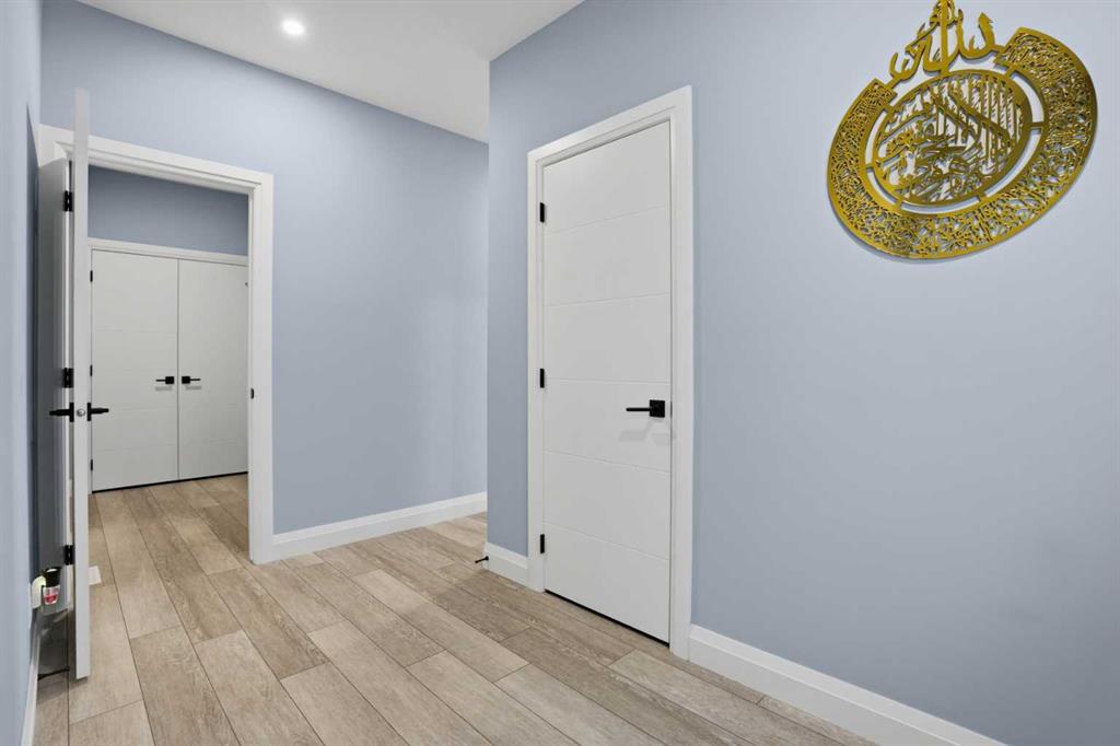 Picture for 246 Walcrest View SE