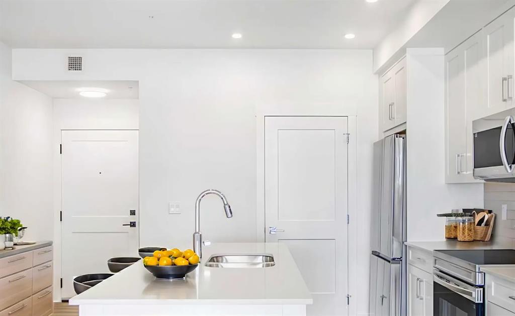 Picture for 8305, 1802 Mahogany Boulevard SE