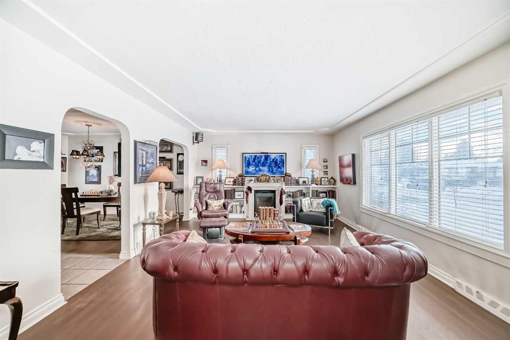 Picture for 2204 25 Avenue NW