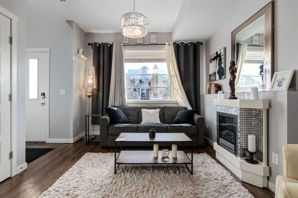 Picture for 415 Saddlemont Boulevard NE