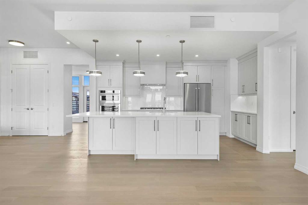 Picture for 301, 140 Marina Cove SE