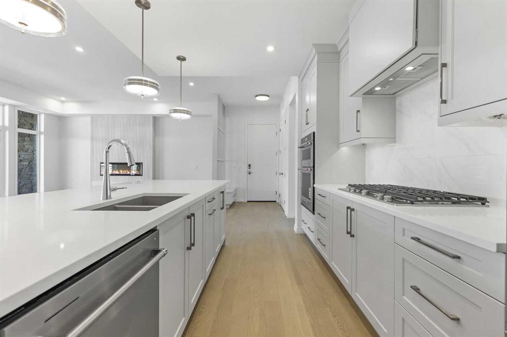 Picture for 301, 140 Marina Cove SE