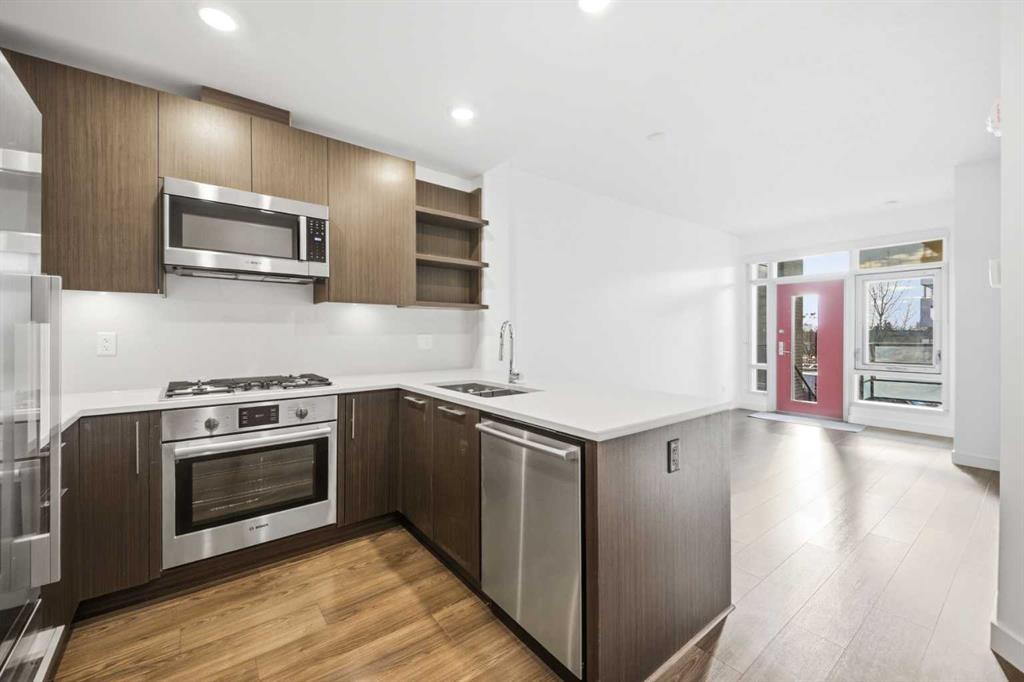 Picture for 123, 88 9 Street NE